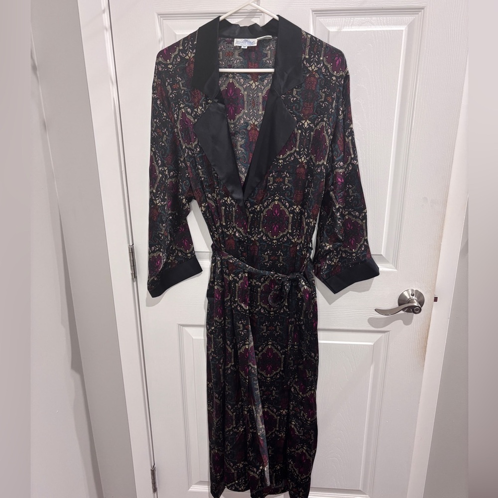 Winter Silks 100% Silk Robe